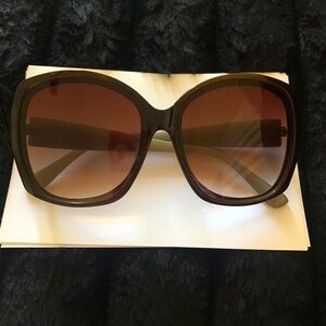 🟥Woman’s Jessica Simpson Oversized DesignerUV Sunglasses,J5639Two ToneBrown/Nude